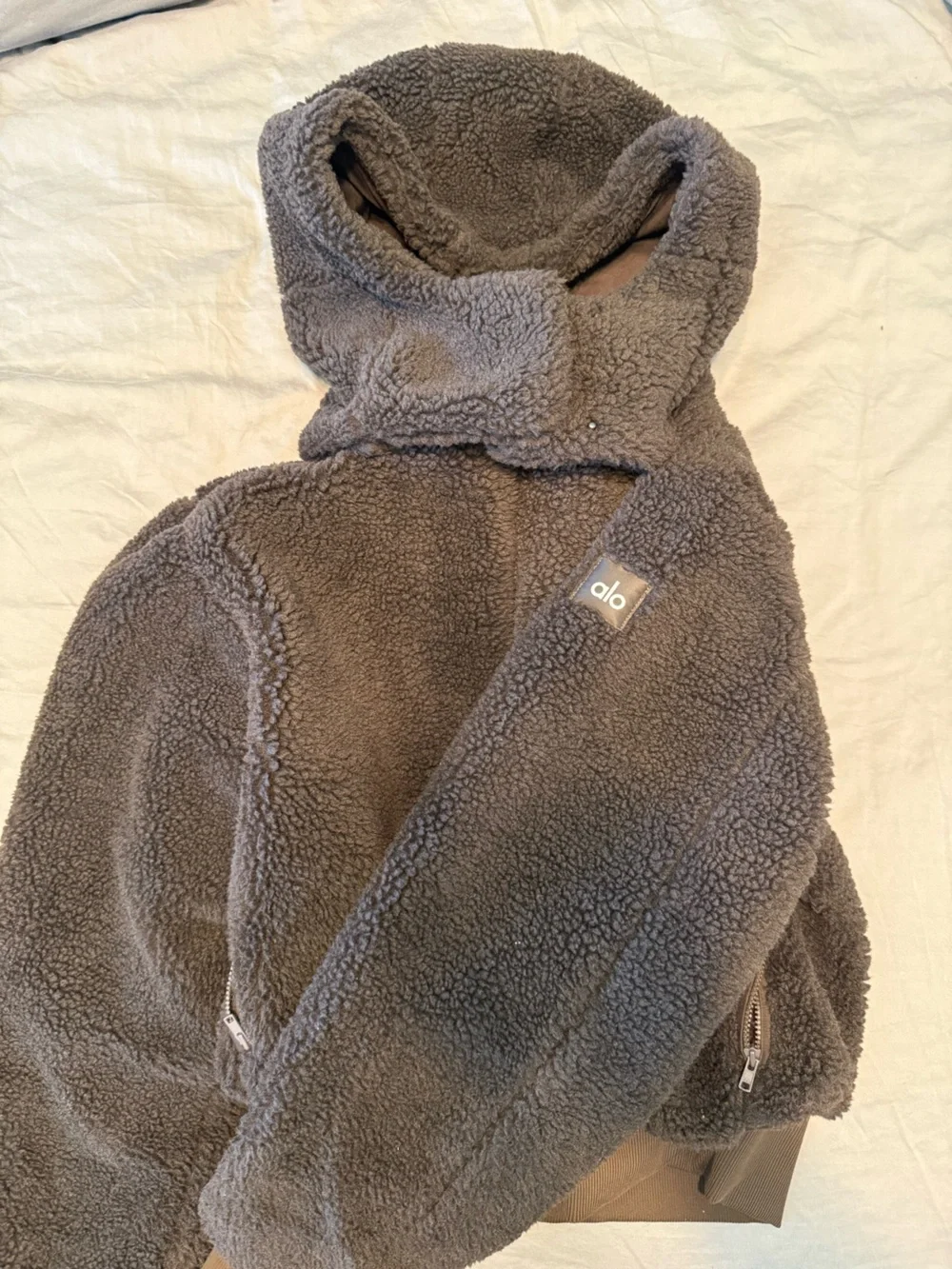 ALO Yoga Foxy Sherpa Jacket Chocolate Brown Hooded Size Small